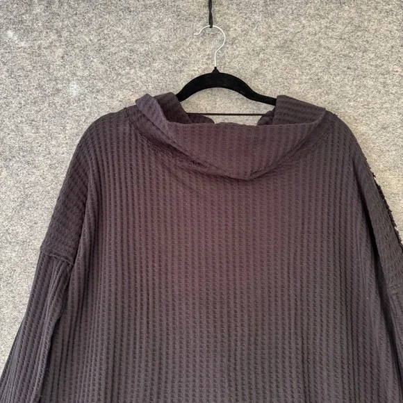 Free People Waffle Knit Boho Relaxed Fit Cowl Neck Sweater Size Small - Picture 4 of 16
